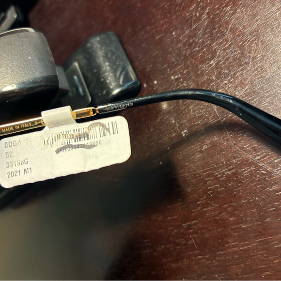 New Dolce and Gabbana DG4373 3319/8G. Black/Red Leopard Half Print Sunglasses - Picture 14 of 16